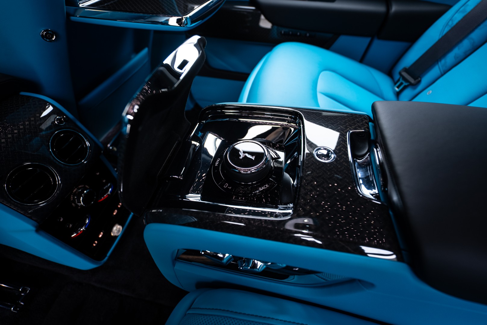 2026 ROLLS ROYCE CULLINAN | BLACK BADGE | CLOUD DESIGN INTERIOR | FULL OPTION